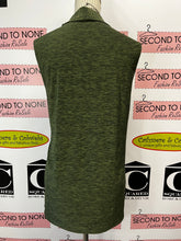 Load image into Gallery viewer, Jones Studio Green Tank (Size 1X)
