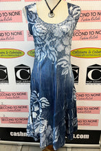 Load image into Gallery viewer, Komarov Dress Set (Size S)
