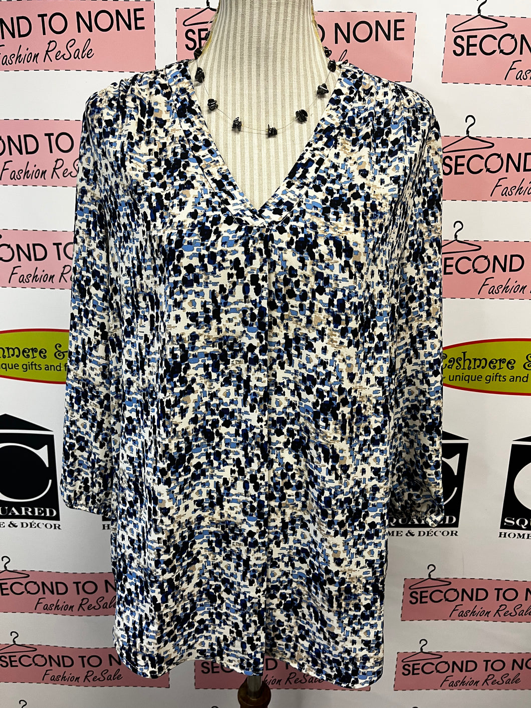 NWT Jones New York Printed Top (Size M)