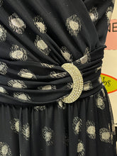Charger l'image dans la galerie, Laura Plus Navy &amp; Sparkly Dress (Size 14W)
