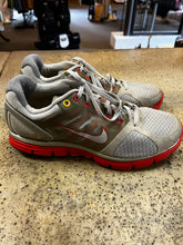 Load image into Gallery viewer, Nike Livestrong Running Shoes (Size 10)
