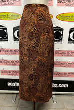 Load image into Gallery viewer, Vintage Skirt (Size 16)
