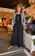 Cargar imagen en el visor de la galería, Button Wide Leg Pants (3 Colours)
