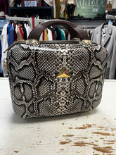 Cargar imagen en el visor de la galería, Triforce Snake Skin Hard Travel Case

