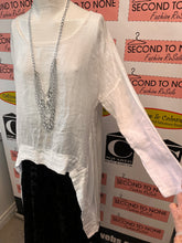 Cargar imagen en el visor de la galería, Made in Italy Linen Blend Tunic (Size L)
