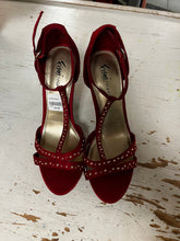 Cargar imagen en el visor de la galería, Fioni Night Studded T-Strap Heels (Size 7)
