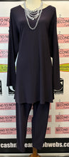 Load image into Gallery viewer, Sympli 2 Pc Tunic Set (Size 18)
