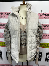Load image into Gallery viewer, Cropped Wool Sweater (Size S)
