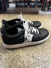 Load image into Gallery viewer, Saucony Jazz Court Sneakers (Size 7)

