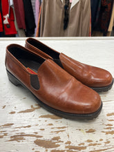 Load image into Gallery viewer, Cole Haan Country Leather Loafer (Size 9)
