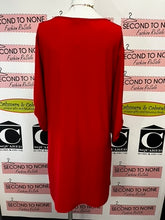 Cargar imagen en el visor de la galería, Creation Red Button Tunic (Size XL)
