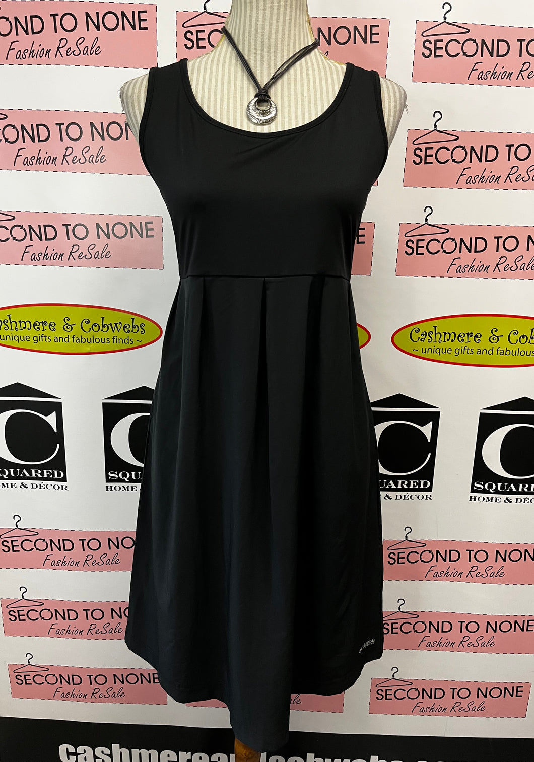 Columbia Omni-Freeze Dress (Size L)