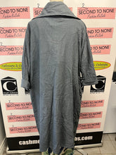 Load image into Gallery viewer, Canadian Designed Textured Oversized Painters Coat (Size L/XL)
