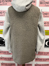 Load image into Gallery viewer, Calvin Klein Sherpa Vest (Size S)
