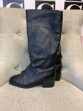Load image into Gallery viewer, College Canada Leather Calf Boots (Size 7 1/2)
