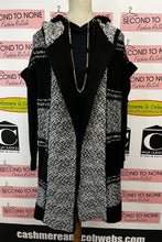 Charger l'image dans la galerie, Fylo London Chunky Black &amp; White Cardigan (Size M)
