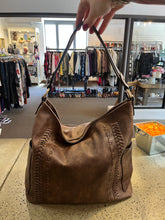 Charger l'image dans la galerie, Brown Large Shoulder Bag
