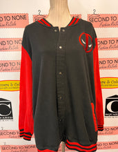Charger l'image dans la galerie, Marvel Deadpool Varsity Jacket (Size 2XL)
