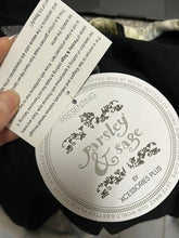 Load image into Gallery viewer, NWT Parsley &amp; Sage Jacket (Size XL)
