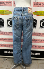 Load image into Gallery viewer, True Religion Lightwash Low Rise Jeans (Size 31)
