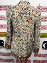 Load image into Gallery viewer, Lucky Brand Printed Blouse (Size S)
