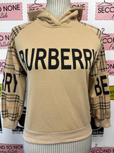 Cargar imagen en el visor de la galería, Authentic Burberry "Girls" Outfit Set (Size 9-10YR)
