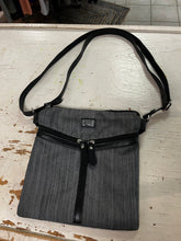 Cargar imagen en el visor de la galería, Roots Grey Double Crossbody
