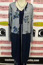 Load image into Gallery viewer, Artizan Floral Cardi (Size L)
