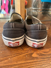 Load image into Gallery viewer, Vans Slip-Ons (Size 6W/4.5M)

