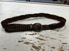 Load image into Gallery viewer, Levi Strauss Woven Leather Belt (Size XL)
