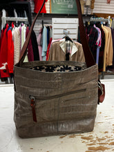 Load image into Gallery viewer, Nino Bossi Genuine Leather Purse
