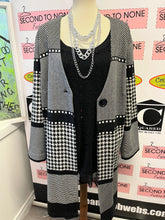Load image into Gallery viewer, Vintage Houndstooth Cardigan (Size 2X)
