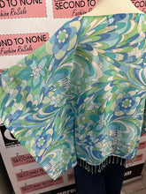 Load image into Gallery viewer, Wide Sleeve Sequin Fringe Top (Size L)
