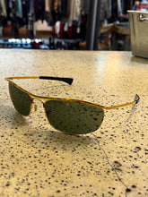 Cargar imagen en el visor de la galería, Ray-Ban Arista Gold “Olympian” Sunglasses
