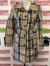 Load image into Gallery viewer, Scottish Tartan Trench Coats (3 Tartan Colours)

