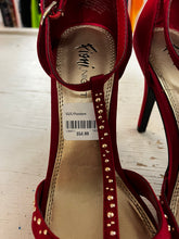 Cargar imagen en el visor de la galería, Fioni Night Studded T-Strap Heels (Size 7)
