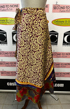 Cargar imagen en el visor de la galería, 100% Silk Sari Reversible Wrap Skirt (One Size)
