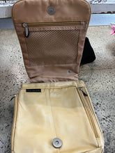 Load image into Gallery viewer, Travelon Leather Sling Crossbody
