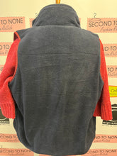 Load image into Gallery viewer, Point Zero Reversible Vest (Size M)

