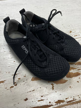 Load image into Gallery viewer, Lems Primal 3 Shoes (Size 10.5-Womens/Size 9-Mens)
