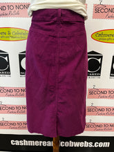 Cargar imagen en el visor de la galería, Deep Purple Corduroy Jacket &amp; Skirt Set (Size M)
