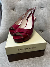 Load image into Gallery viewer, Franco Sarto Heels (Size 10)
