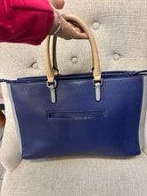 Load image into Gallery viewer, Guess Tri-Colour Tote Bag
