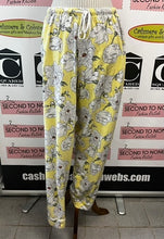 Load image into Gallery viewer, BedHead Pajama Set (Size M)
