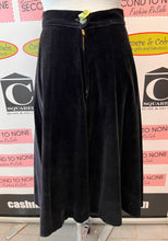 Load image into Gallery viewer, Vintage Sinny-Lee A-Line Velvet Skirt (Size 25”W)
