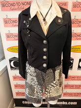 Cargar imagen en el visor de la galería, "Save The Queen" Military-Inspired Jacket (Size M)
