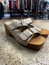 Load image into Gallery viewer, Rou G Wooden Open Toe Clog (Size 8)
