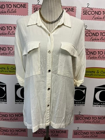 Laura Cream Button Down (Size 8)