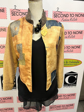 Load image into Gallery viewer, Vintage Cropped Jacket (Size L)
