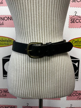 Load image into Gallery viewer, Levi's Genuine Leather Belt (Size 30W)
